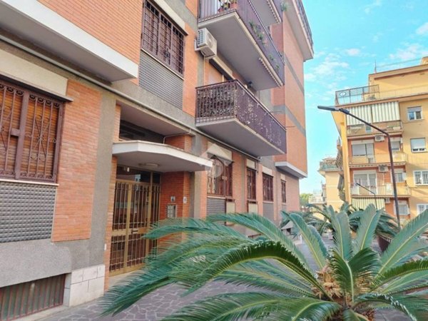 appartamento in vendita a Roma in zona Gianicolense