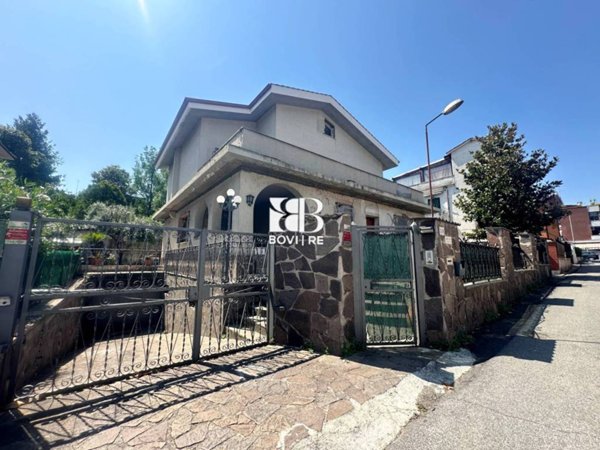 casa indipendente in vendita a Roma in zona Alessandrino
