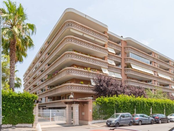 appartamento in vendita a Roma in zona Grottarossa