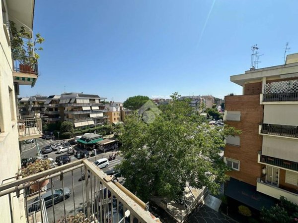 appartamento in vendita a Roma in zona Tor di Quinto