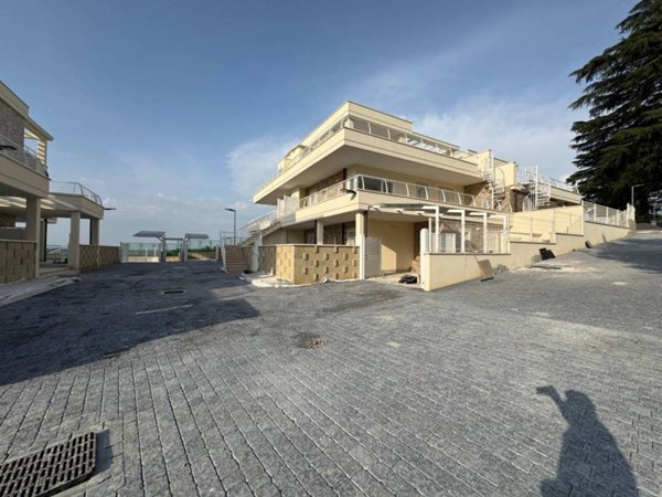 appartamento in vendita a Roma in zona Grottarossa