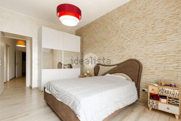 appartamento in vendita a Roma in zona Ostiense