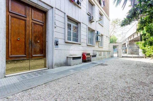 appartamento in vendita a Roma in zona Ostiense