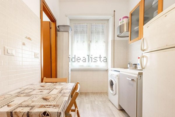 appartamento in vendita a Roma in zona Ostiense