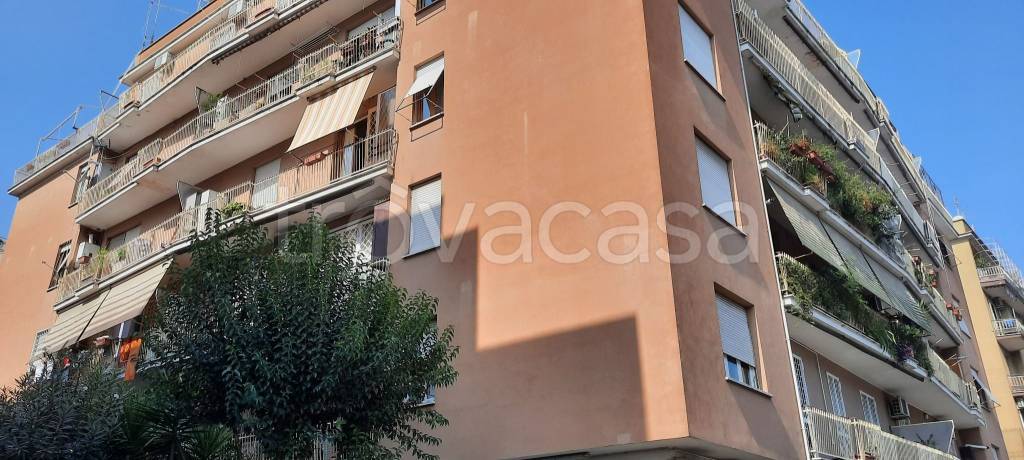 appartamento in vendita a Roma in zona Primavalle