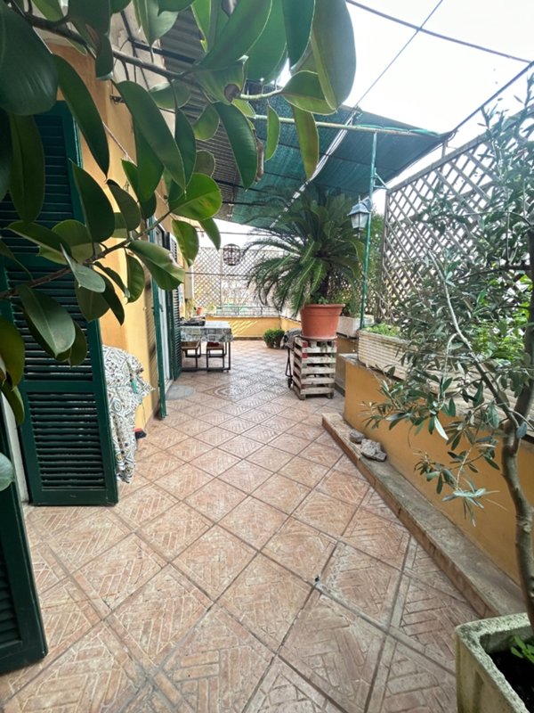 appartamento in vendita a Roma in zona Prenestino-Centocelle