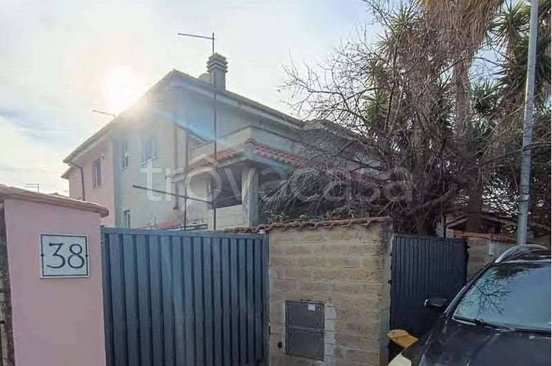 casa indipendente in vendita a Roma in zona Dragona/Bagnoletto