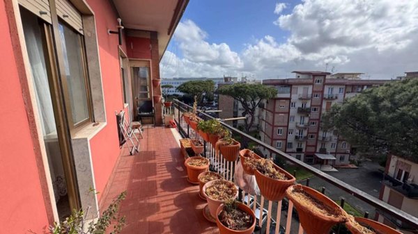 appartamento in vendita a Roma in zona Ostia