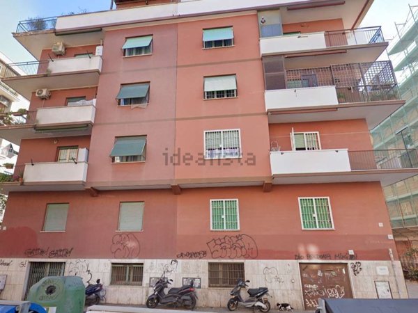 locale di sgombero in vendita a Roma in zona Prenestino-Centocelle