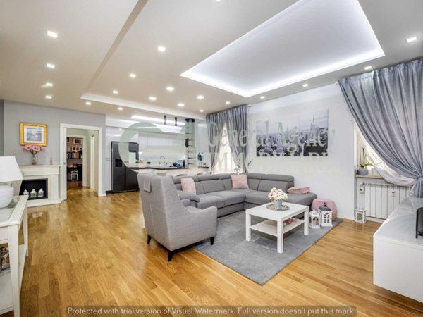 appartamento in vendita a Roma in zona Ardeatino