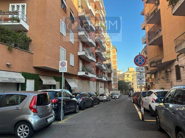 negozio in vendita a Roma in zona Trieste
