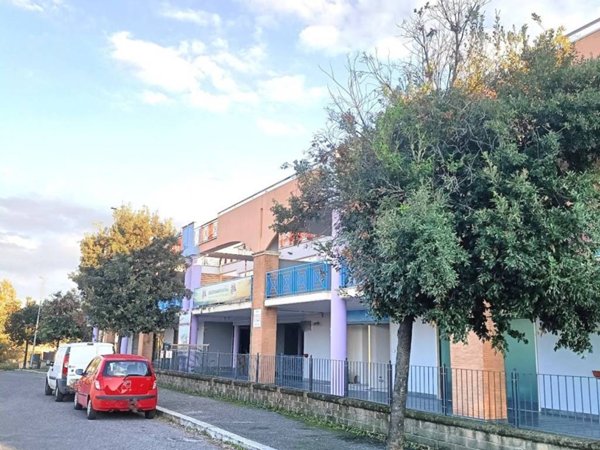 appartamento in vendita a Roma in zona Acilia
