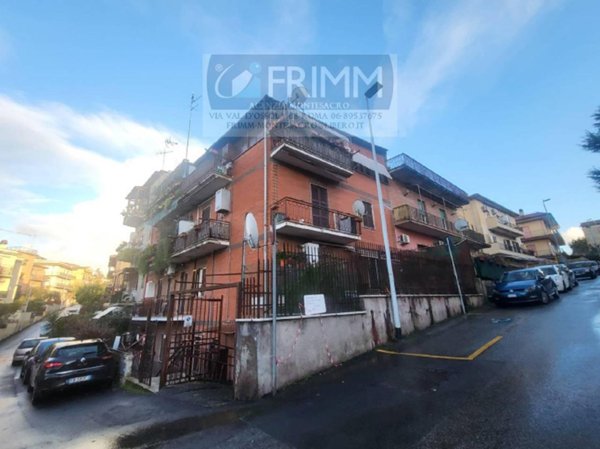 appartamento in vendita a Roma in zona Monte Sacro/Talenti