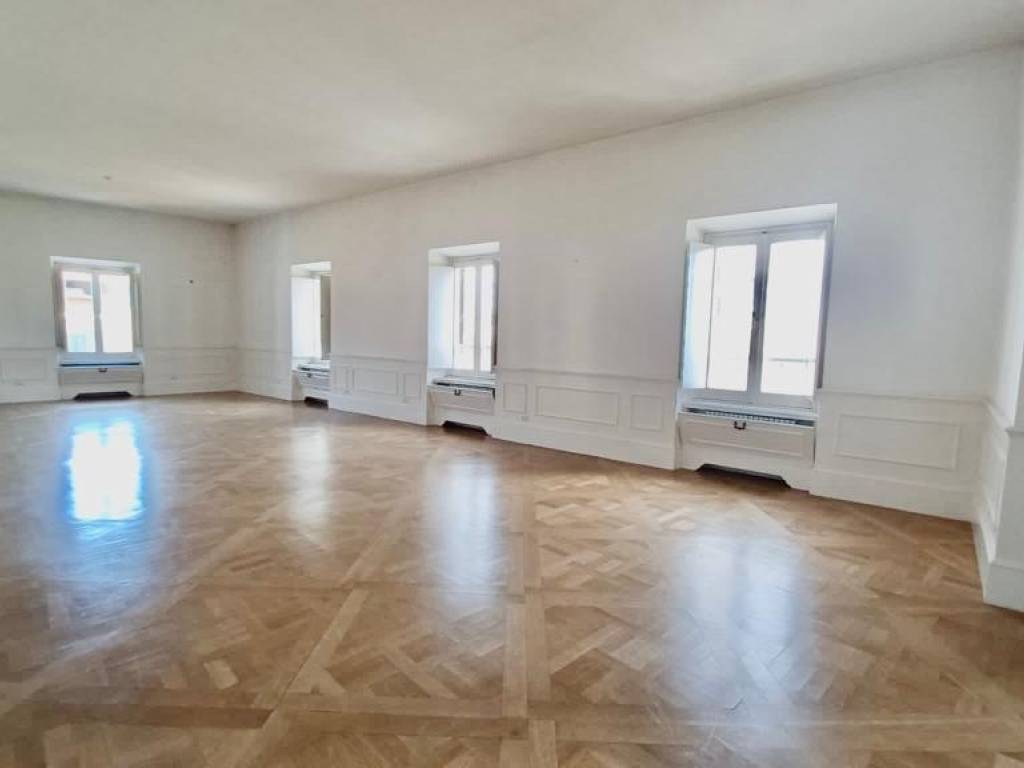 appartamento in vendita a Roma in zona Campo Marzio