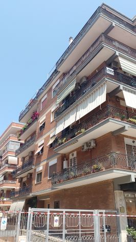 appartamento in vendita a Roma in zona Ostia