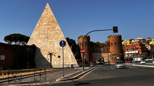 appartamento in vendita a Roma in zona Ostiense