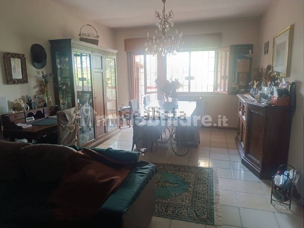 appartamento in vendita a Roma in zona Acilia