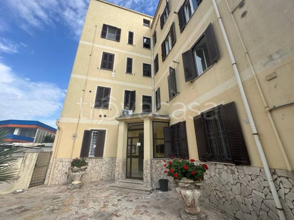 appartamento in vendita a Roma in zona Ostia
