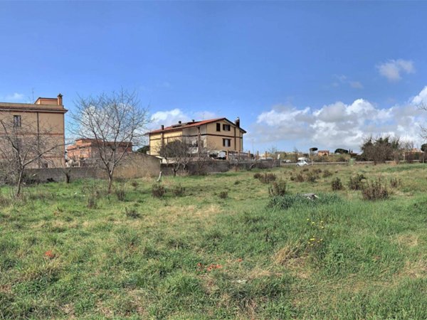 terreno agricolo in vendita a Roma in zona Casal Palocco