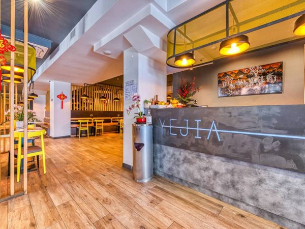 negozio in vendita a Roma in zona Portuense