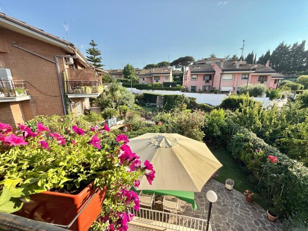casa indipendente in vendita a Roma in zona Aurelio