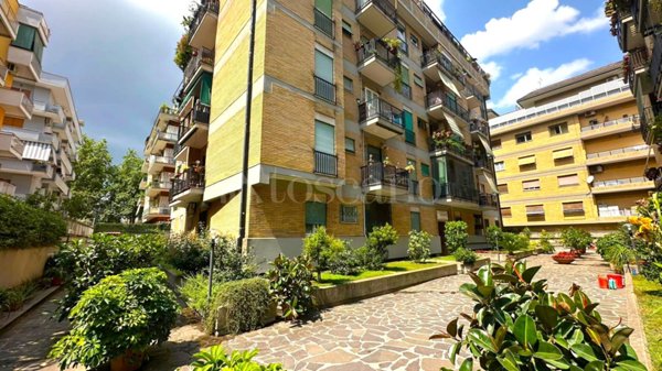 appartamento in vendita a Roma in zona Appio Claudio