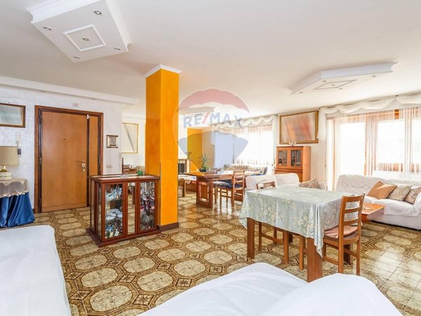 appartamento in vendita a Roma in zona Mostacciano