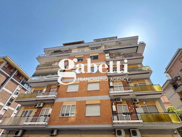appartamento in vendita a Roma in zona Collatino