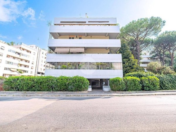 appartamento in vendita a Roma in zona Torrino