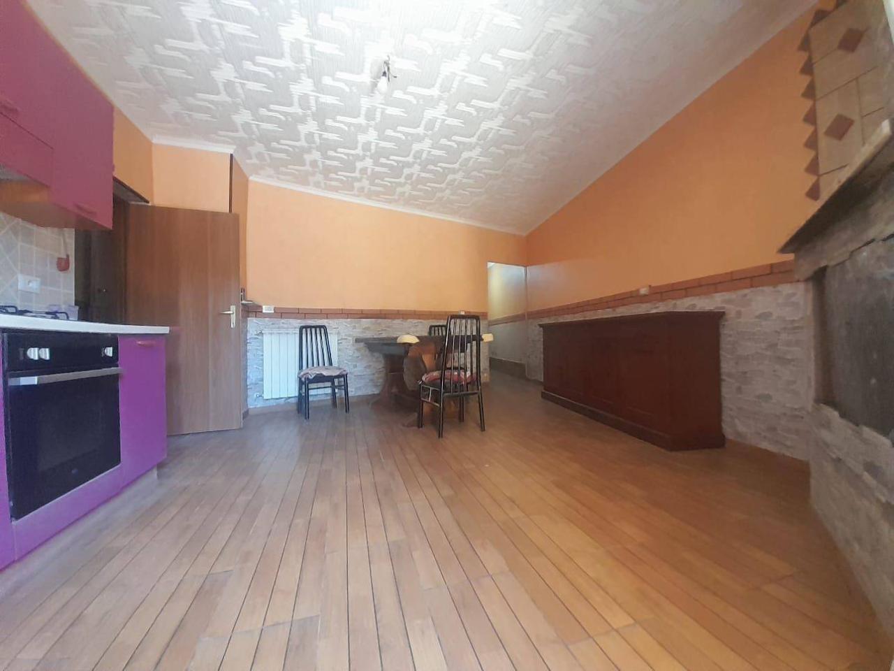 casa indipendente in vendita a Roma in zona Finocchio