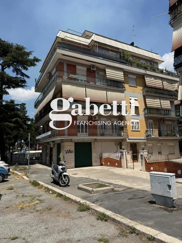 appartamento in vendita a Roma in zona Alessandrino