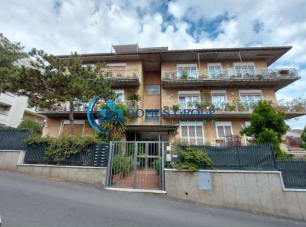 appartamento in vendita a Roma in zona Appio Pignatelli