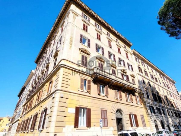 appartamento in vendita a Roma in zona Centro Storico
