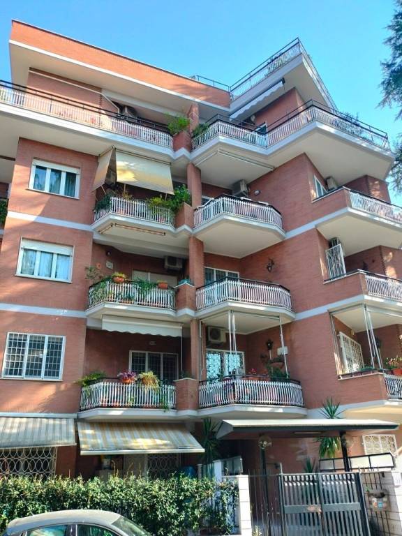 appartamento in vendita a Roma in zona Monte Sacro/Talenti