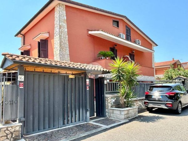 appartamento in vendita a Roma in zona Tor Sapienza