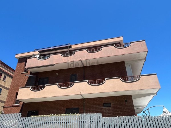 appartamento in vendita a Roma in zona Palmarola