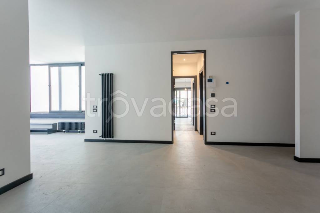 appartamento in vendita a Roma in zona Portuense