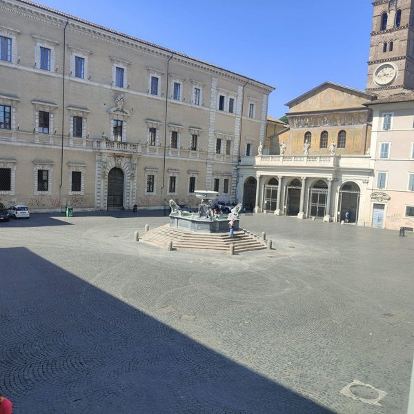 appartamento in vendita a Roma in zona Trastevere