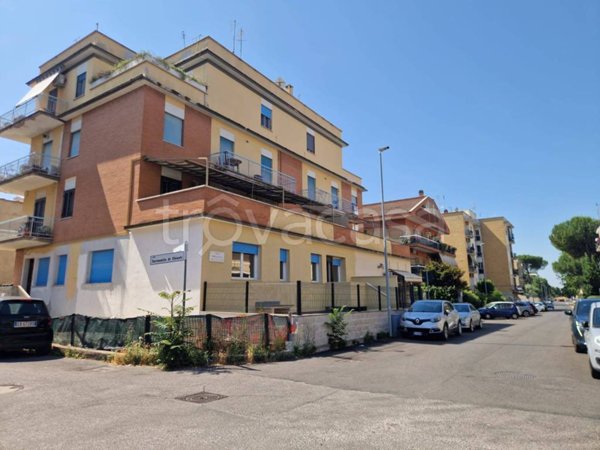 appartamento in vendita a Roma in zona San Basilio