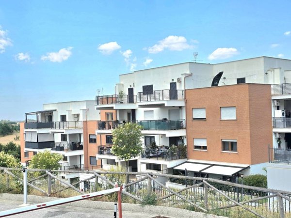 appartamento in vendita a Roma in zona Castel di Leva