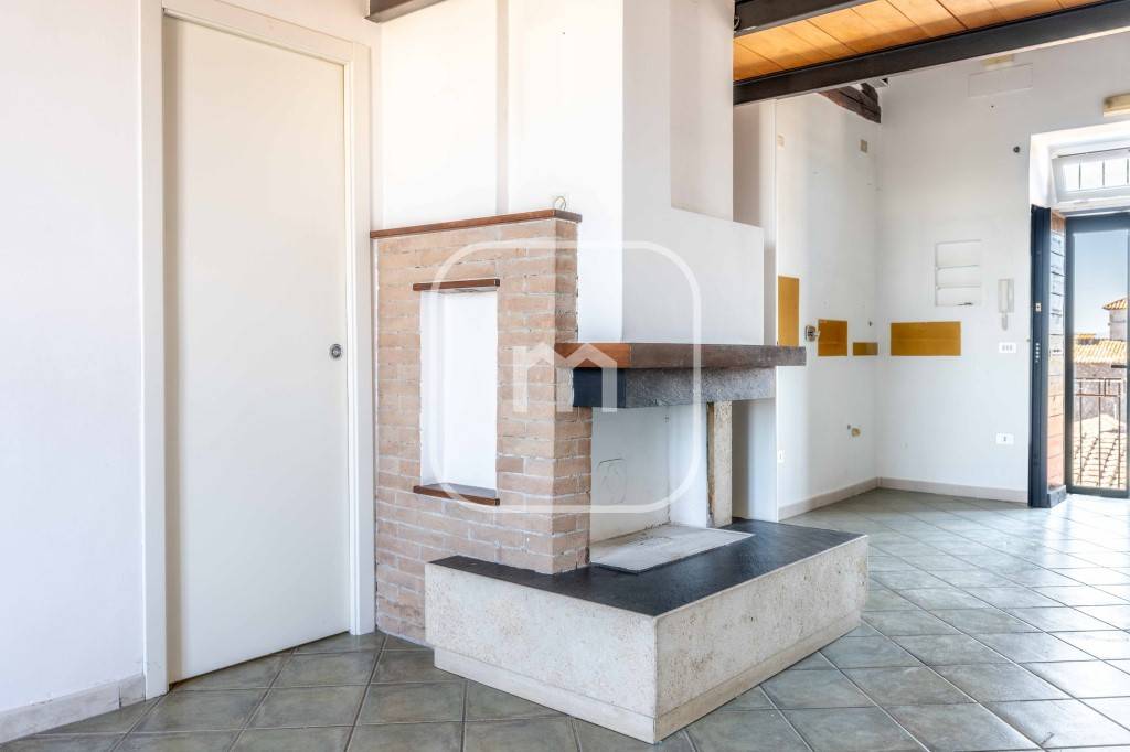 appartamento in vendita a Roma in zona Ponte Mammolo