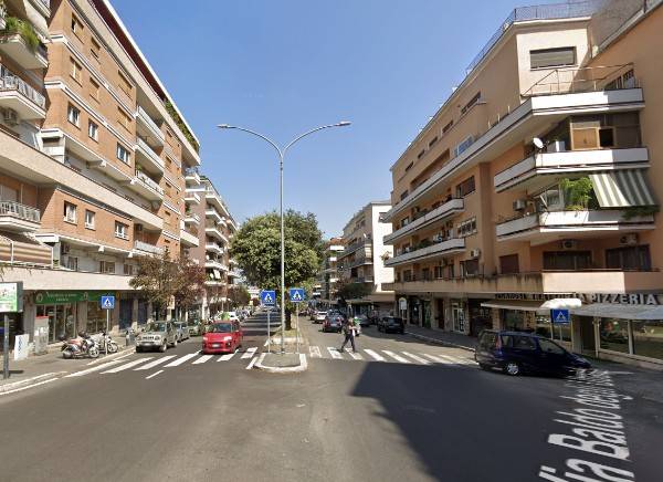 negozio in vendita a Roma in zona Aurelio