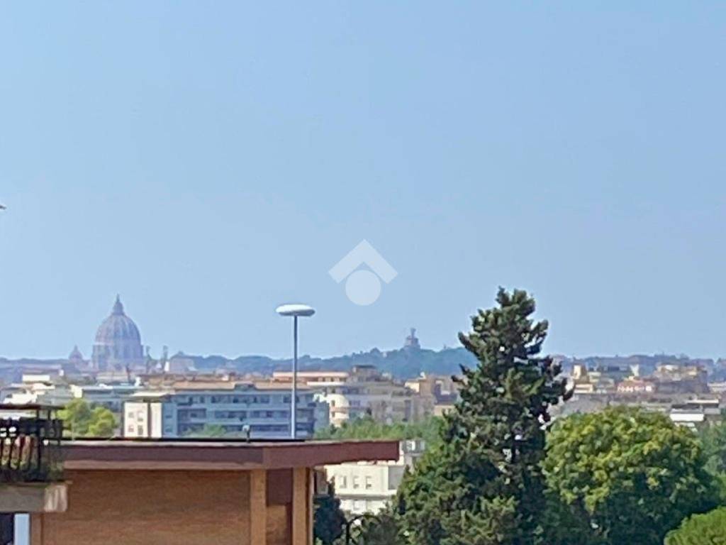 appartamento in vendita a Roma in zona Tor di Quinto