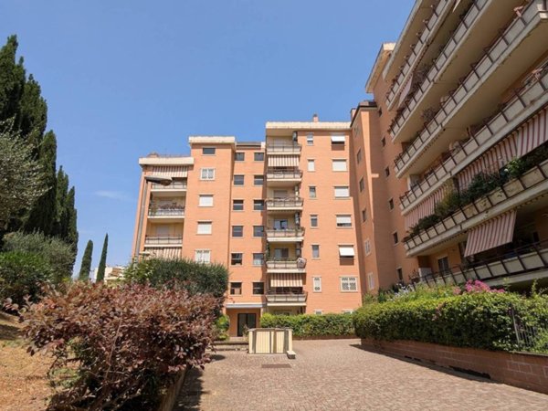 appartamento in vendita a Roma in zona Giuliano Dalmata