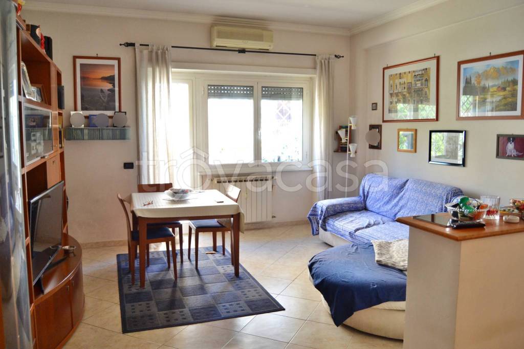 appartamento in vendita a Roma in zona Aurelio