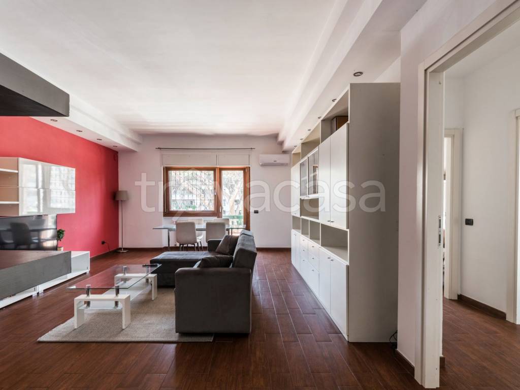 appartamento in vendita a Roma in zona Ostia