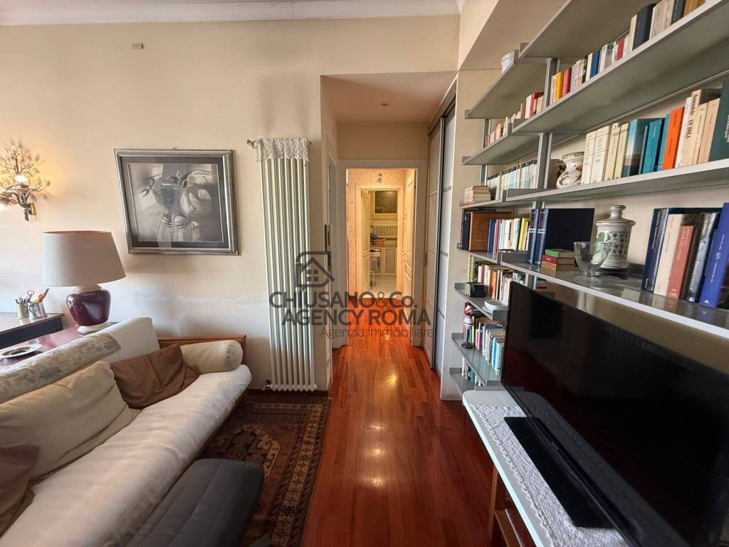 appartamento in vendita a Roma in zona Aurelio