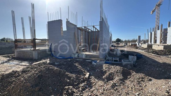 casa indipendente in vendita a Roma in zona Infernetto