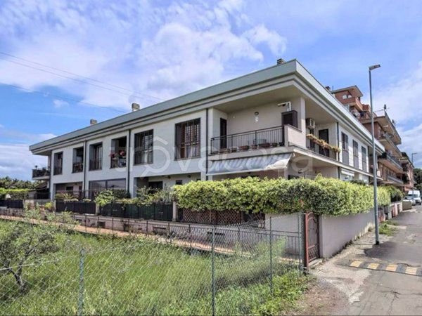 appartamento in vendita a Roma in zona Casal Morena