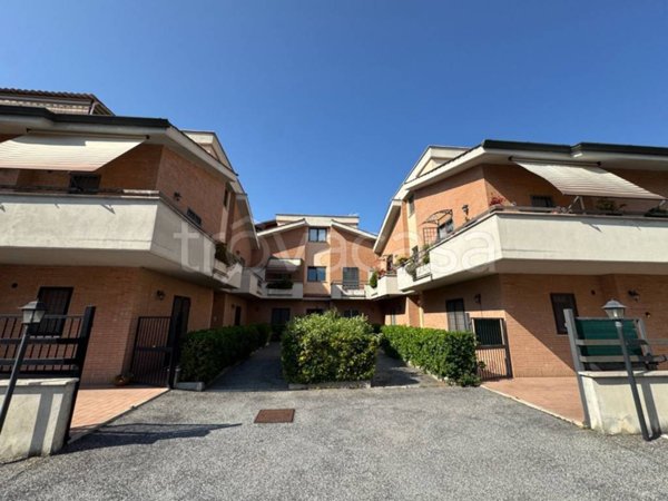 appartamento in vendita a Roma in zona Romanina